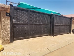 2 Bed House in Mahube Valley
