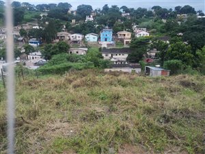 1320 m² Land available in Clermont