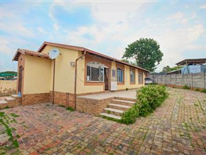 3 Bed House in Marlboro Gardens