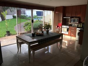 2 Bed Garden Cottage in Hurlingham