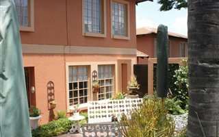 3 Bedroom House in Sterrewag