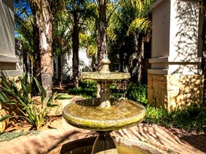 2 Bed Apartment in Eagle Canyon Golf Estate