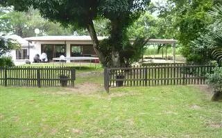 5 Bedroom House in Trafalgar