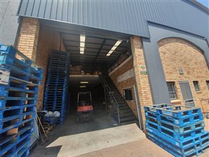 385 m² Industrial space in Ormonde