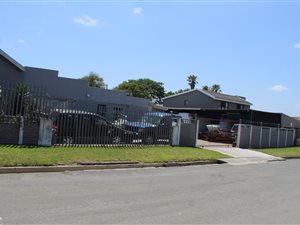4 Bed House in Rosemount