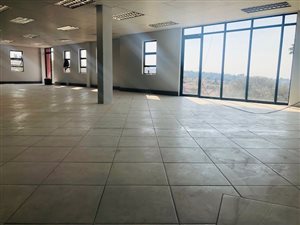 308 m² Office Space in Moreleta Park