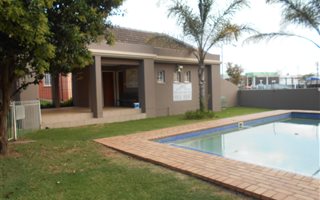 2 Bedroom Simplex in Erasmuskloof