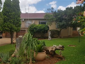 4 Bedroom House in Protea Park