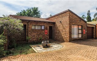 3 Bedroom House in Garsfontein