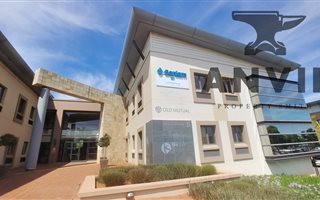 214 m² Office Space in Strubens Valley