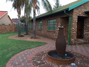 3 Bed House in Dennesig