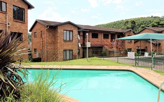 3 Bedroom Apartment in Chase Valley