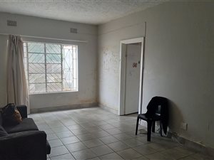 2 Bed Flat in Quigney