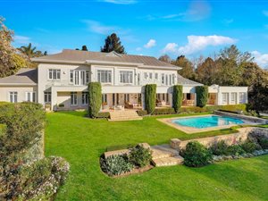 7 Bed House in Hyde Park