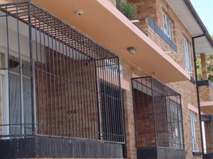 2 Bed Flat in Rosettenville