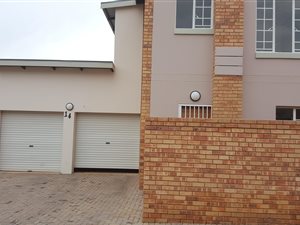 2 Bed Townhouse in Oukraal Estate