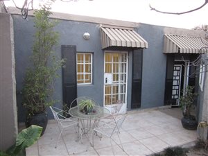 1 Bed Garden Cottage in Greenside