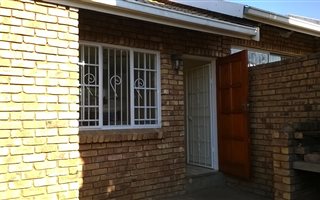 2 Bedroom Simplex in Zwartkop