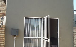 2 Bedroom House in Vryburg