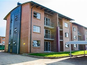 2 Bed Apartment in Montana Park