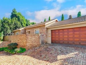 2 Bed Townhouse in Maroeladal