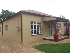3 Bed House in Rensburg