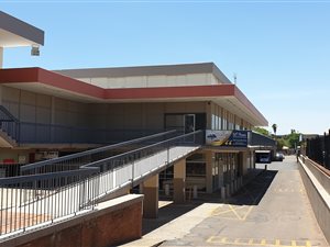 551 m² Commercial space in Gezina