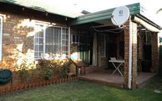 2 Bedroom Townhouse in Moreleta Park