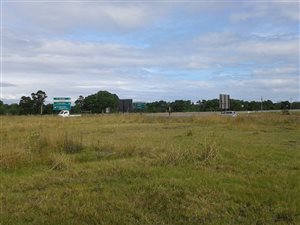 4.4 ha Land available in Willow Park