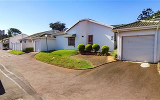 3 Bedroom Simplex in Sunningdale