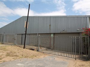 650 m² Industrial space in East Bank