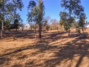 2277 m² Land available in Underberg