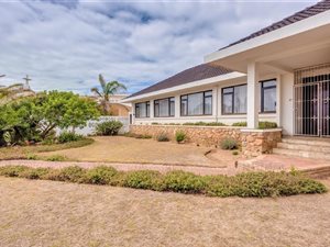 4 Bedroom House in Summerstrand