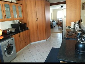 4 Bed House in Asherville