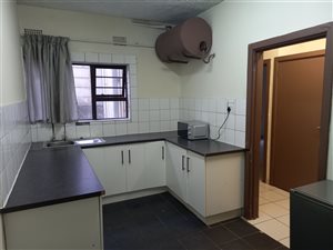 2 Bed Flat in Quigney