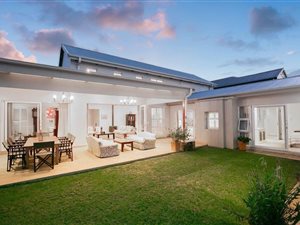 4 Bed House in Waterfall Country Village