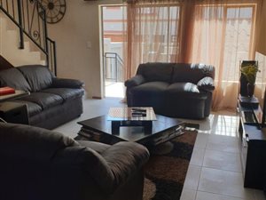 2 Bed Townhouse in Country View Estate