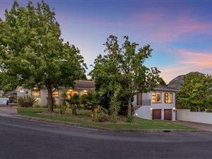 5 Bed House in Heldervue