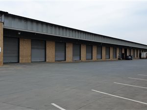 2500 m² Industrial space in Pomona