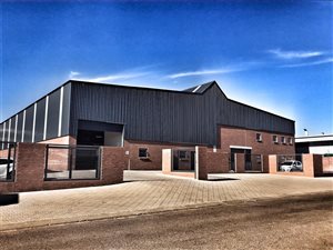 Industrial space in Willow Park Manor