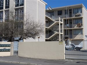 2 Bed Apartment in Klipdam