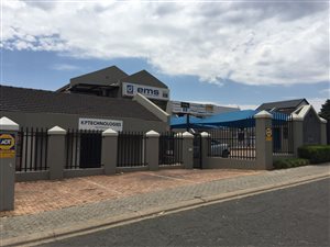 168 m² Office Space in Northcliff