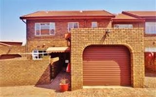 3 Bedroom Duplex in Croydon