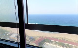2 Bedroom Apartment in Amanzimtoti