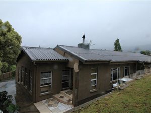 4 Bed House in Denneoord