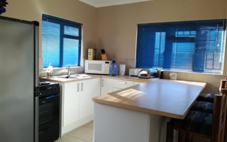 3 Bedroom House in Somerset West Central