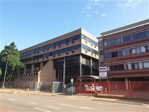191 m² Commercial space in Hatfield
