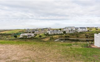 1382 m² Land available in Kingswood Golf Estate