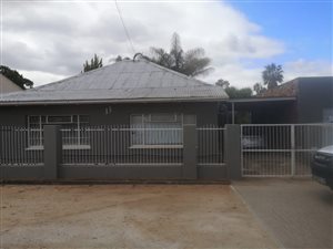 3 Bed House in Kirkwood