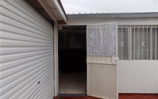 2 Bedroom Apartment in Carletonville
